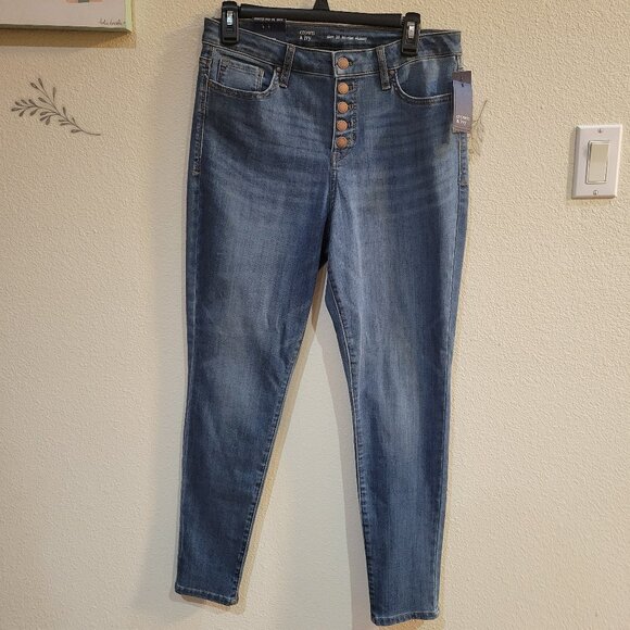 NWT Crown & Ivy High Rise Blue Skinny Jeans Size 10 Regular - Picture 1 of 6